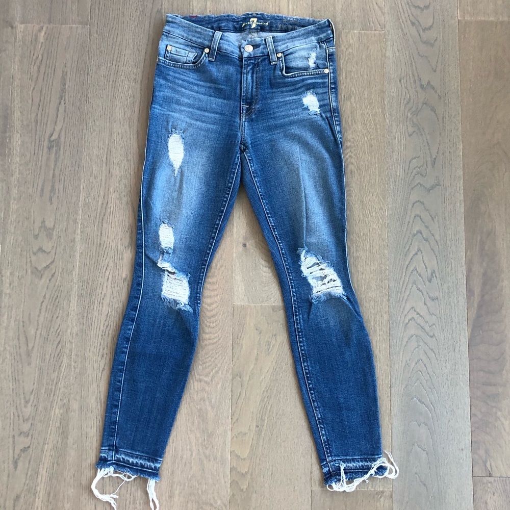 NWOT 7FAM distressed denim jeans